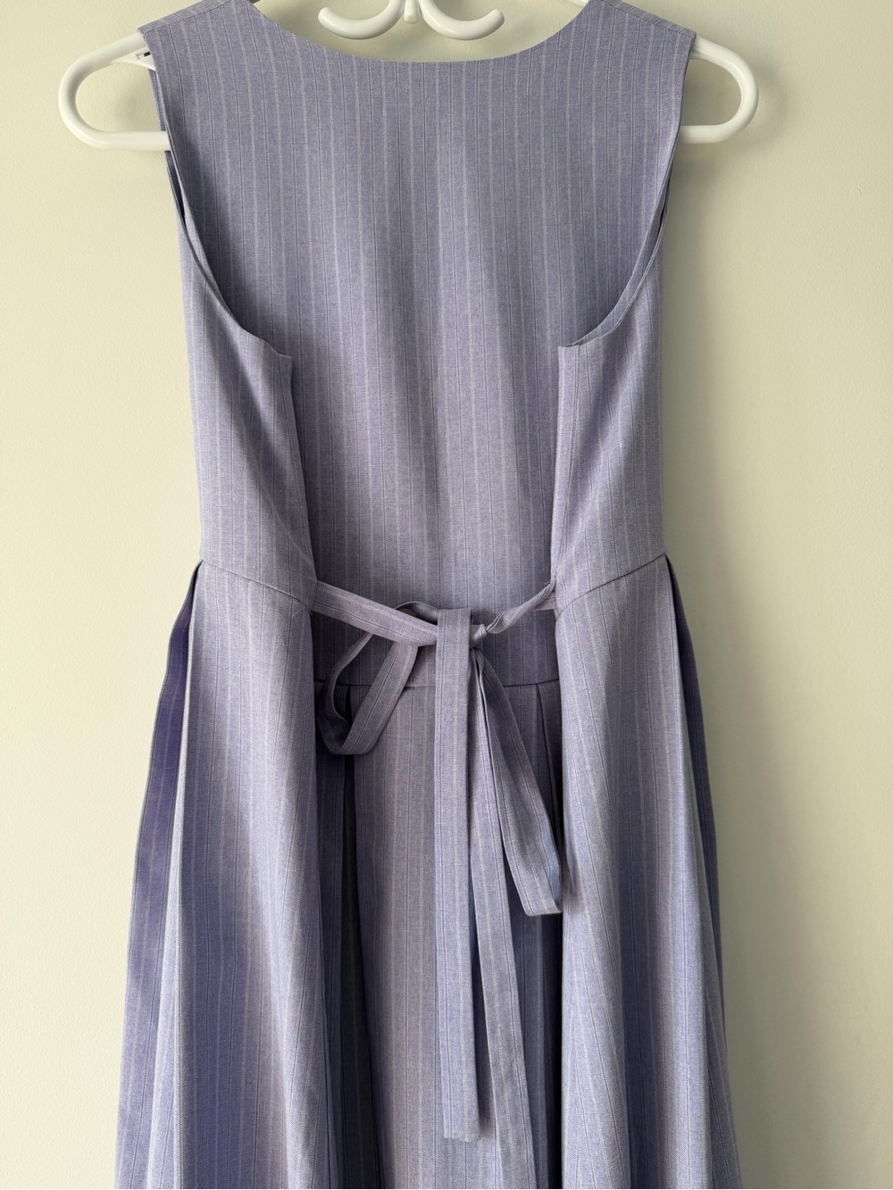 Purple Pleated Sleeveless Maxi Dress - Picture 4 of 6